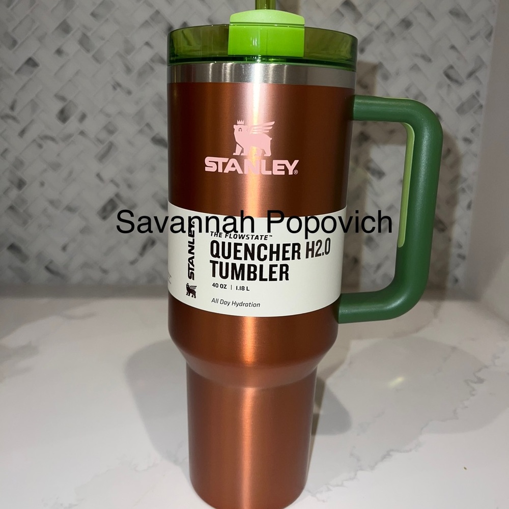 NWT & Box WWM LAINEY WILSON 40oz Stanley